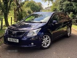 Blue Used 2011 Toyota Avensis Estate | £5,495 (Fair price)