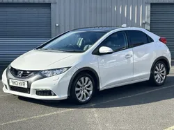 White Used 2013 Honda Civic EX Hatchback | £9,500 (Fair price)