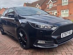Black Used 2018 Ford Focus ST Hatchback | £11,890 (Good price)