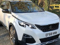 Used 2020 Peugeot 5008 Premium Estate | £17,099 (Good price)