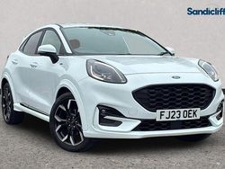 Frozen white (premium paint) Used 2023 Ford Puma Hatchback | £15,068 (Fair price)