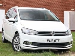 White Used 2016 VW Touran SEL MPV | £8,990 (Expensive)
