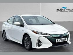 White Used 2019 Toyota Prius Hatchback | £14,500 (Fair price)