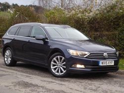 Blue Used 2015 VW Passat Business Estate | £5,895 (Fair price)