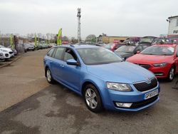 Blue Used 2015 Skoda Octavia SE Estate | £7,495 (Expensive)