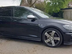 Black Used 2019 VW Golf VII R Hatchback | £21,990 (Good price)