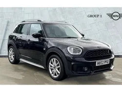 Midnight black Used 2022 Mini Cooper S Countryman Comfort SUV | £25,450 (Fair price)