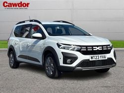 White Used 2023 Dacia Jogger Expression MPV | £15,345 (Fair price)