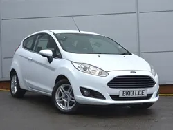 White Used 2013 Ford Fiesta Zetec Hatchback | £5,750 (Fair price)