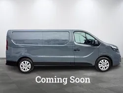 Grey Used 2023 Nissan Primastar Tekna MPV | £17,950 (Fair price)
