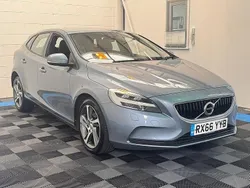 Blue Used 2016 Volvo V40 Momentum Estate | £5,995 (Fair price)