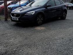 Blue Used 2016 Volvo V40 Momentum Estate | £5,995 (Fair price)