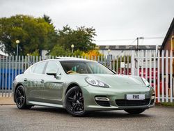 Green Used 2011 Porsche Panamera Hatchback | £18,995 (Expensive)