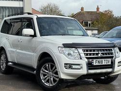 White Used 2017 Mitsubishi Shogun SUV | £21,995 (A bit pricey)