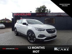 White Used 2019 Vauxhall Grandland X Sport SUV | £9,495 (Fair price)