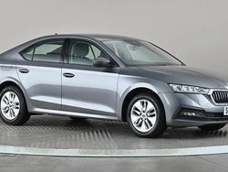 Grey Used 2023 Skoda Octavia SE Hatchback | £14,498 (Good price)