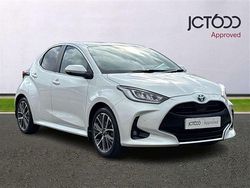 Used 2022 Toyota Yaris Hatchback | £17,344 (Fair price)