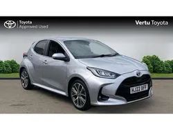Silver Used 2022 Toyota Yaris Hybrid Hatchback | £13,737 (Fair price)