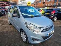Silver Used 2011 Hyundai i10 Classic Hatchback | £2,295 (Fair price)