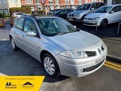 Silver Used 2006 Renault Mégane II Dynamique Hatchback | £2,500