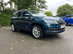 Petrol blue metallic Used 2021 Skoda Karoq SE L SUV | £22,301 (Fair price)