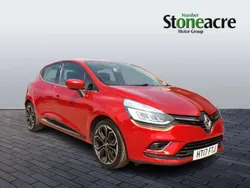Red Used 2017 Renault Clio IV Signature Hatchback | £7,995 (Fair price)