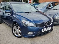 Blue Used 2012 Kia Ceed 3 Hatchback | £4,900 (Good price)