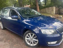 Blue Used 2014 Skoda Octavia Elegance Estate | £5,695 (Super price)