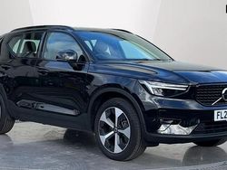 Black Used 2025 Volvo XC40 Plus SUV | £33,785 (Fair price)