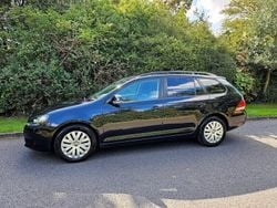Black Used 2011 VW Golf VI SE Estate | £5,449 (Fair price)