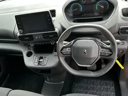 White Used 2024 Peugeot E-Partner Premium MPV | £14,995