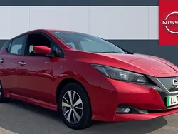 Red Used 2022 Nissan Leaf Acenta Hatchback | £8,278 (Super price)