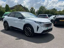 White Used 2025 Peugeot e-3008 GTi SUV | £27,197