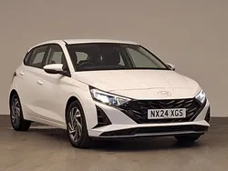 White Used 2024 Hyundai i20 Advanced Hatchback | £16,498 (Fair price)