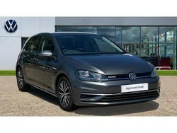 Indium grey metallic Used 2018 VW Golf VII SE Hatchback | £14,305 (Fair price)