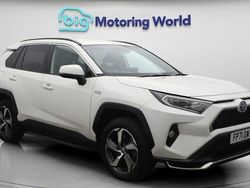 Used 2025 Toyota RAV4 Hybrid Design SUV | £26,000 (Super price)
