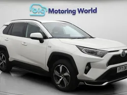 Used 2025 Toyota RAV4 Hybrid Design SUV | £26,700 (Super price)