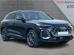 Black Used 2025 Audi Q5 Advanced SUV | £58,000