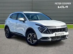 White Used 2023 Kia Sportage 2 SUV | £21,298 (Good price)