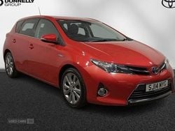 Used 2014 Toyota Auris Hybrid | £8,495 (Fair price)