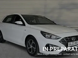 White Used 2023 Hyundai i30 SE Hatchback | £13,400 (Fair price)