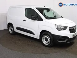 White Used 2023 Vauxhall Combo MPV | £9,999 (Super price)
