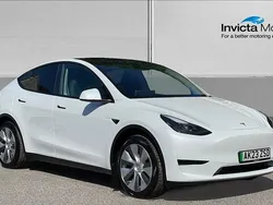 White Used 2023 Tesla Model Y RWD SUV | £25,800 (Good price)