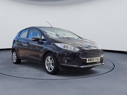 Black Used 2015 Ford Fiesta Zetec Hatchback | £5,885 (Super price)