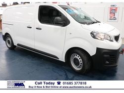 White Used 2018 Peugeot Expert Van | £9,360