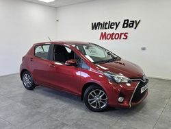 Red Used 2015 Toyota Yaris Hatchback | £7,990 (Fair price)