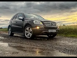 Black Used 2009 Mercedes ML320 SUV | £4,995 (A bit pricey)