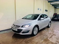 Silver Used 2015 Vauxhall Astra Excite Hatchback | £5,450 (Good price)