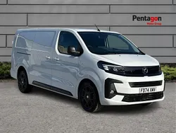 Kaolin white New 2024 Vauxhall Vivaro S Van | £20,495 (Fair price)