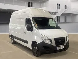 White Used 2019 Nissan NV400 SE Van | £10,800 (Fair price)